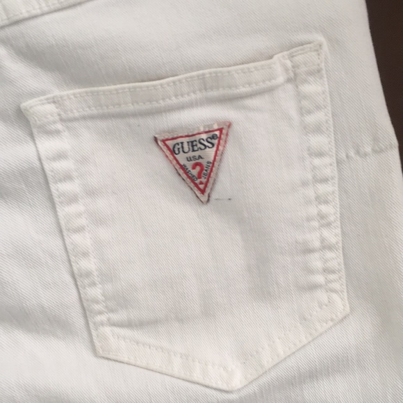 Guess High-Rise Crop Skinny Jeans - Iconic Style & Comfort! - Picture 8 of 13